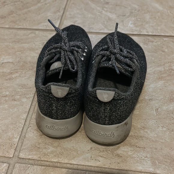 Allbirds women’s wool runner sneaker - Picture 3 of 5